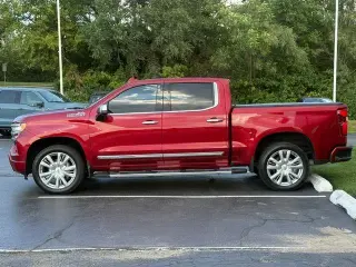 Chevrolet Silverado 1500 2023 4x4 High Country 4dr Crew Cab 5.8 ft. SB