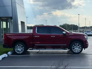 Chevrolet Silverado 1500 2023 4x4 High Country 4dr Crew Cab 5.8 ft. SB