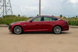 Cadillac CT5 2023 Premium Luxury 4dr Sedán