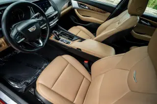 Cadillac CT5 2023 Premium Luxury 4dr Sedán