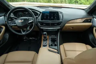 Cadillac CT5 2023 Premium Luxury 4dr Sedán
