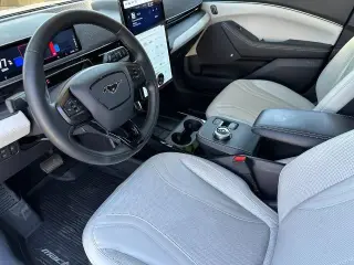 Ford Mustang Mach-E 2022 Premium 4dr SUV