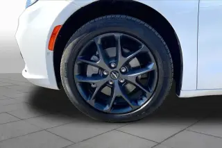 Chrysler Pacifica 2022 AWD Limited 4dr Mini-Van