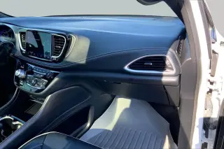Chrysler Pacifica 2022 AWD Limited 4dr Mini-Van