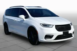 Chrysler Pacifica 2022 AWD Limited 4dr Mini-Van