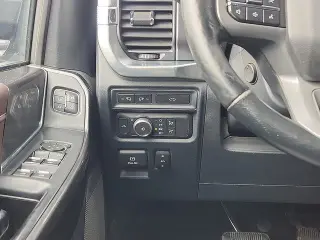 Ford F-150 2021 4x4 Lariat 4dr SuperCrew 5.5 ft. SB