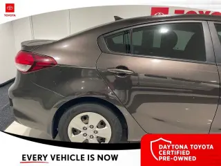 Kia Forte 2018 LX 4dr Sedán 6M