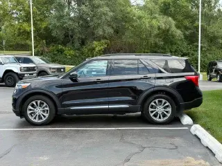 Ford Explorer 2023 AWD XLT 4dr SUV