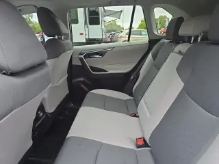 Toyota RAV4 2024 XLE 4dr SUV