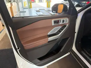 Ford Explorer 2023 AWD King Ranch 4dr SUV