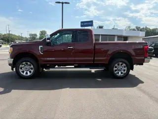 Ford F-250 Super Duty 2017 4x4 Lariat 4dr SuperCab 6.8 ft. SB Pickup