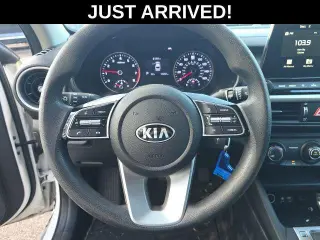 Kia Forte 2021 LXS Sedán 4 puertas