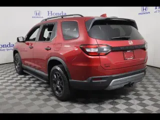 Honda Pilot 2025 con tracción integral AWD, versión TrailSport, SUV de 4 puertas