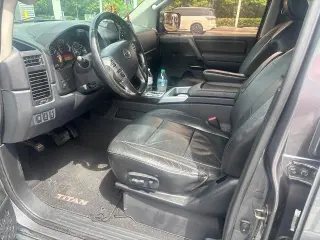 Nissan Titan 2013 4x4 SL 4dr Crew Cab SWB Pickup