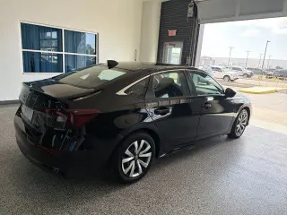 Honda Civic 2025 LX 4dr Sedán