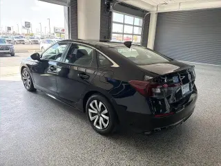 Honda Civic 2025 LX 4dr Sedán