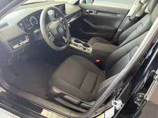 Honda Civic 2025 LX 4dr Sedán