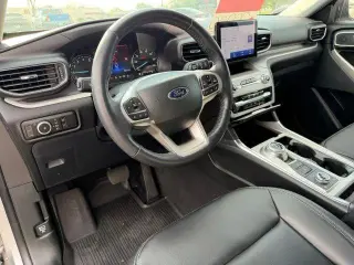 Ford Explorer 2023 AWD XLT 4dr SUV