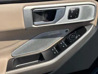 Ford Explorer 2023 Limited 4dr SUV