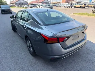 Nissan Altima 2024 2.5 SV 4dr Sedán