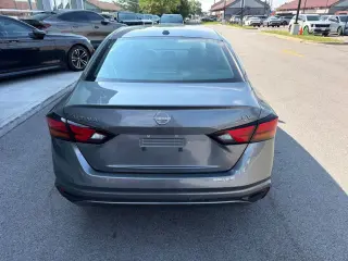 Nissan Altima 2024 2.5 SV 4dr Sedán
