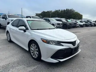 Toyota Camry 2020 LE 4dr Sedán