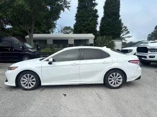 Toyota Camry 2020 LE 4dr Sedán