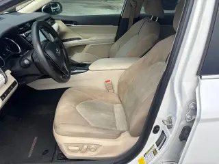 Toyota Camry 2020 LE 4dr Sedán