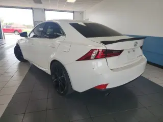 2014 Lexus IS