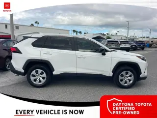 Toyota RAV4 2024 LE 4pu SUV