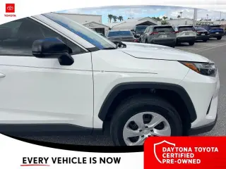 Toyota RAV4 2024 LE 4pu SUV