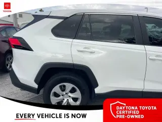 Toyota RAV4 2024 LE 4pu SUV