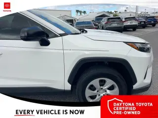 Toyota RAV4 2024 LE 4pu SUV