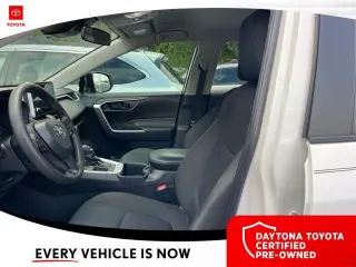 Toyota RAV4 2024 LE 4pu SUV