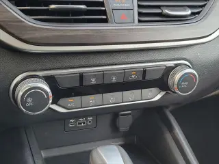 Nissan Altima 2025 2.5 SV 4dr Sedán