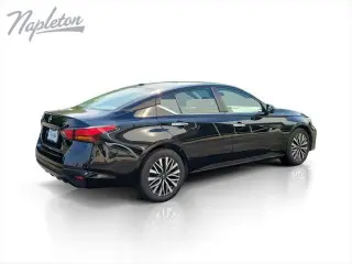 Nissan Altima 2025 2.5 SV 4dr Sedán