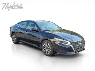 Nissan Altima 2025 2.5 SV 4dr Sedán