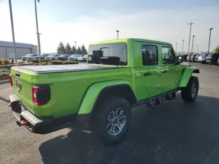 2025 Jeep Gladiator