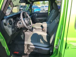 2025 Jeep Gladiator
