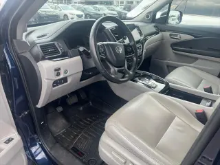 Honda Pilot 2020 AWD Touring 4dr SUV con Sillas de Capitán en la Parte Trasera