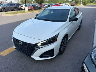 Nissan Altima 2025 2.5 SV 4dr Sedán