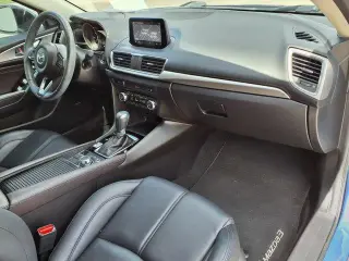 Mazda Mazda3 2018 Touring 4dr Hatchback 6M