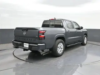Nissan Frontier 2022 4x2 SV 4dr Crew Cab 5 ft. SB