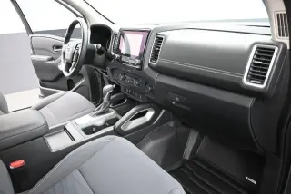 Nissan Frontier 2022 4x2 SV 4dr Crew Cab 5 ft. SB