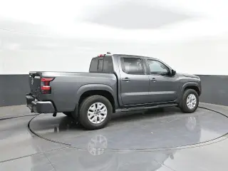 Nissan Frontier 2022 4x2 SV 4dr Crew Cab 5 ft. SB