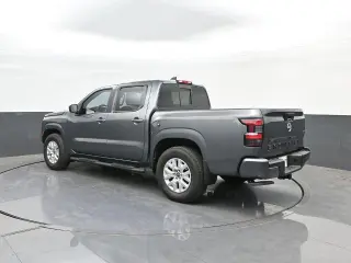 Nissan Frontier 2022 4x2 SV 4dr Crew Cab 5 ft. SB