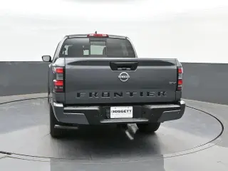 Nissan Frontier 2022 4x2 SV 4dr Crew Cab 5 ft. SB