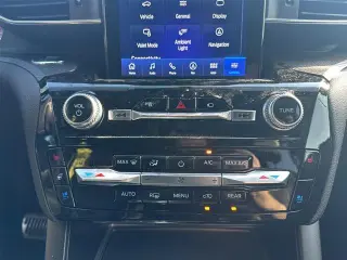 Ford Explorer 2024 AWD ST 4dr SUV