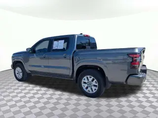 Nissan Frontier 2023 4x4 SV 4dr Crew Cab 5 ft. SB