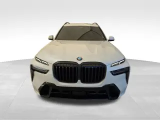 2025 BMW X7